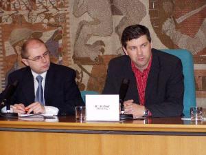 492309_19.5.2006 – pražský radní Jan Štrof se dnes v Tiskovém centru MHMP zúčastnil tiskové konference, která se konala v rámci pořádání letošního 8. ročníku...