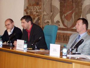 492327_19.5.2006 – pražský radní Jan Štrof se dnes v Tiskovém centru MHMP zúčastnil tiskové konference, která se konala v rámci pořádání letošního 8. ročníku...