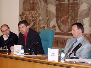 492333_19.5.2006 &#8211; pražský radní Jan Štrof se dnes v Tiskovém centru MHMP zúčastnil tiskové konference, která se konala v rámci pořádání letošního 8. ročníku...