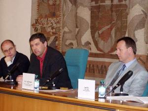 492333_19.5.2006 – pražský radní Jan Štrof se dnes v Tiskovém centru MHMP zúčastnil tiskové konference, která se konala v rámci pořádání letošního 8. ročníku...