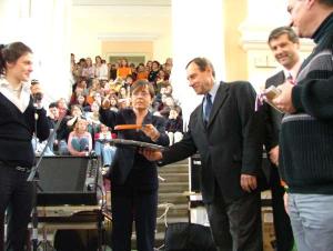 23. 11. 2005 - Radní Jan Štrof se zúčastnil oslav 140. výročí založení Gymnázia Jana Nerudy