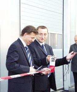 6.5.08 - Stříhání pásky nové zbrojnice SDH Dolní Měcholupy