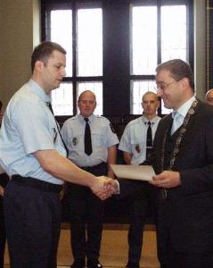 485251_1.12.2005-Ocenění strážníků MP na Staroměstské radnici