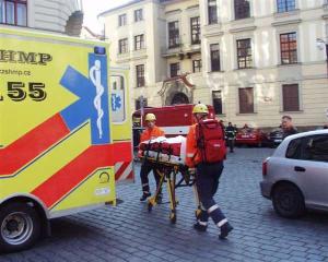 10.10.2006-Cvičení se zúčastnila i pražská záchranka