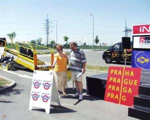 28.5.2005 - Radní Hana Halová se společně s Tomášem Koníčkem z odboru prevence kriminality ministerstva vnitra shodli na potřebnosti podobných akcí