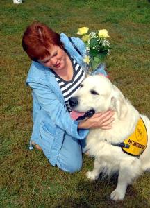 16.9.2006-Akce Helppes - radní Hana Halová s jedním z asistenčních psů