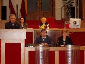 Radní Halová zahájila mezinárodní konferenci "Metody výchovy a vzdělání ve vztahu k národnostním menšinám"