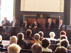 8.11.2006 - radní Halová při projevu na slavnostním shromáždění ke Dni diabetu