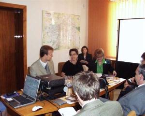 475818_9.6.2005-Setkání Mgr. Halové se delegací z Budapešti