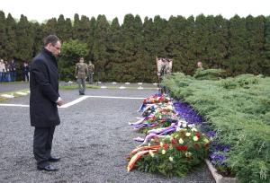 Pietni_akt_u_Cestneho_pohrebiste_04