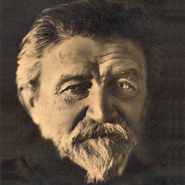Spisovatel Karel Václav Rais byl dlouhá léta ředitelem měšťanky na Vinohradech.