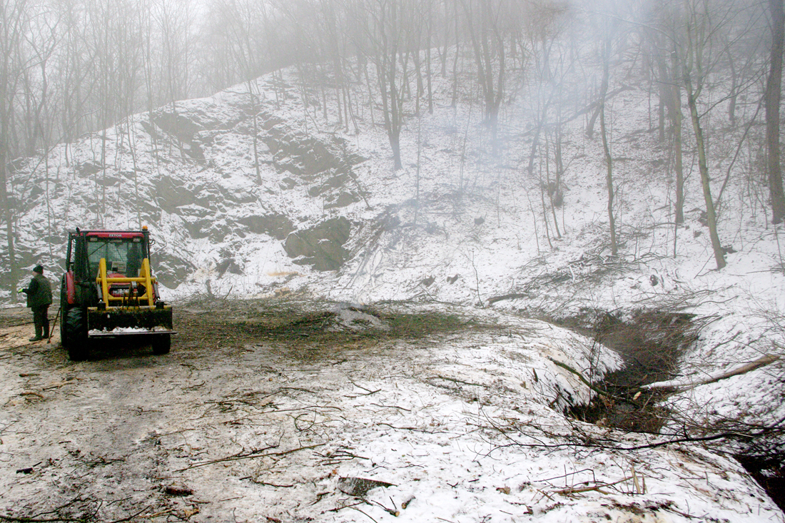 Obnova rybníčku v Bohnickém údolí, přípravné práce