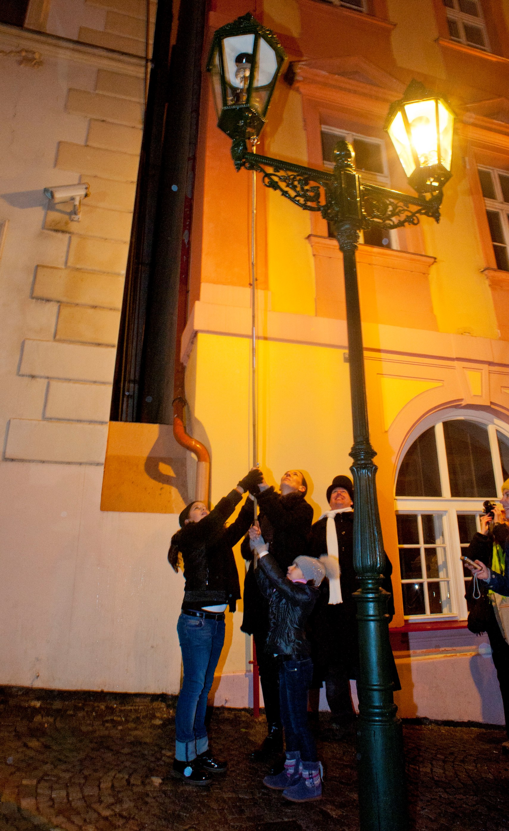 Plynové osvětlení podtrhuje jedinečnost a půvab historického centra Prahy