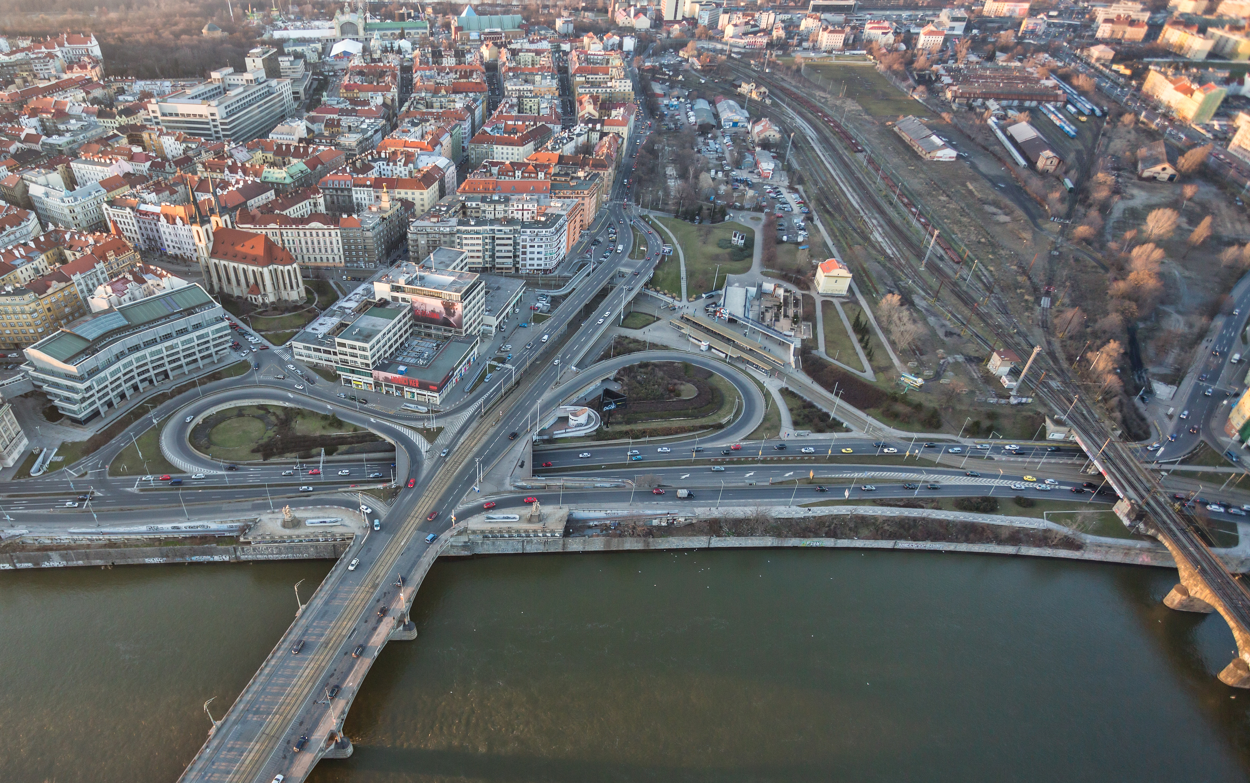 Pohled na území okolo stanice metra Vltavská
