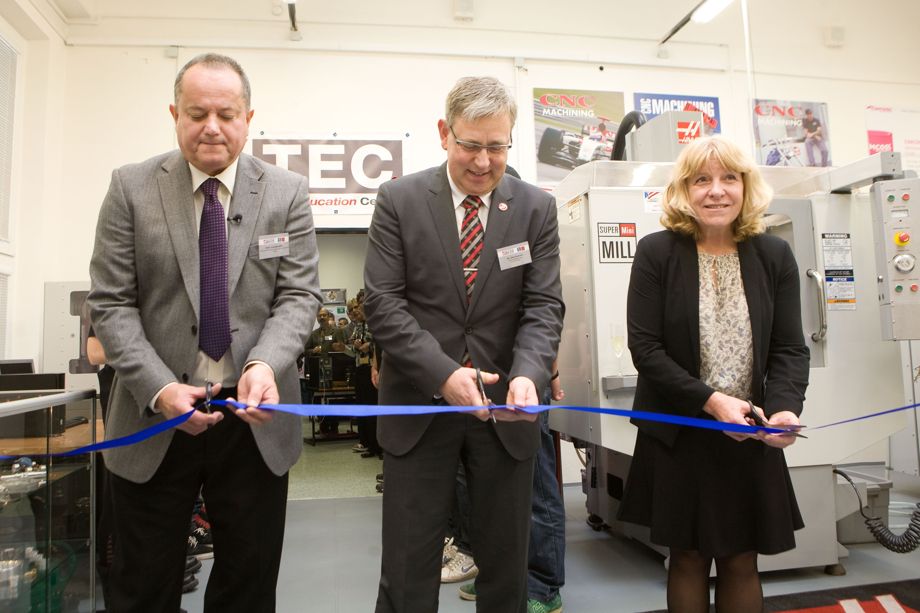 Radní Chudomelová otevřela první Haas Technical Education Center v České republice