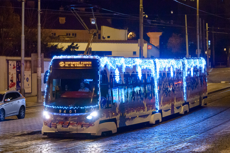 Vánoční tramvaj 15T ForCity