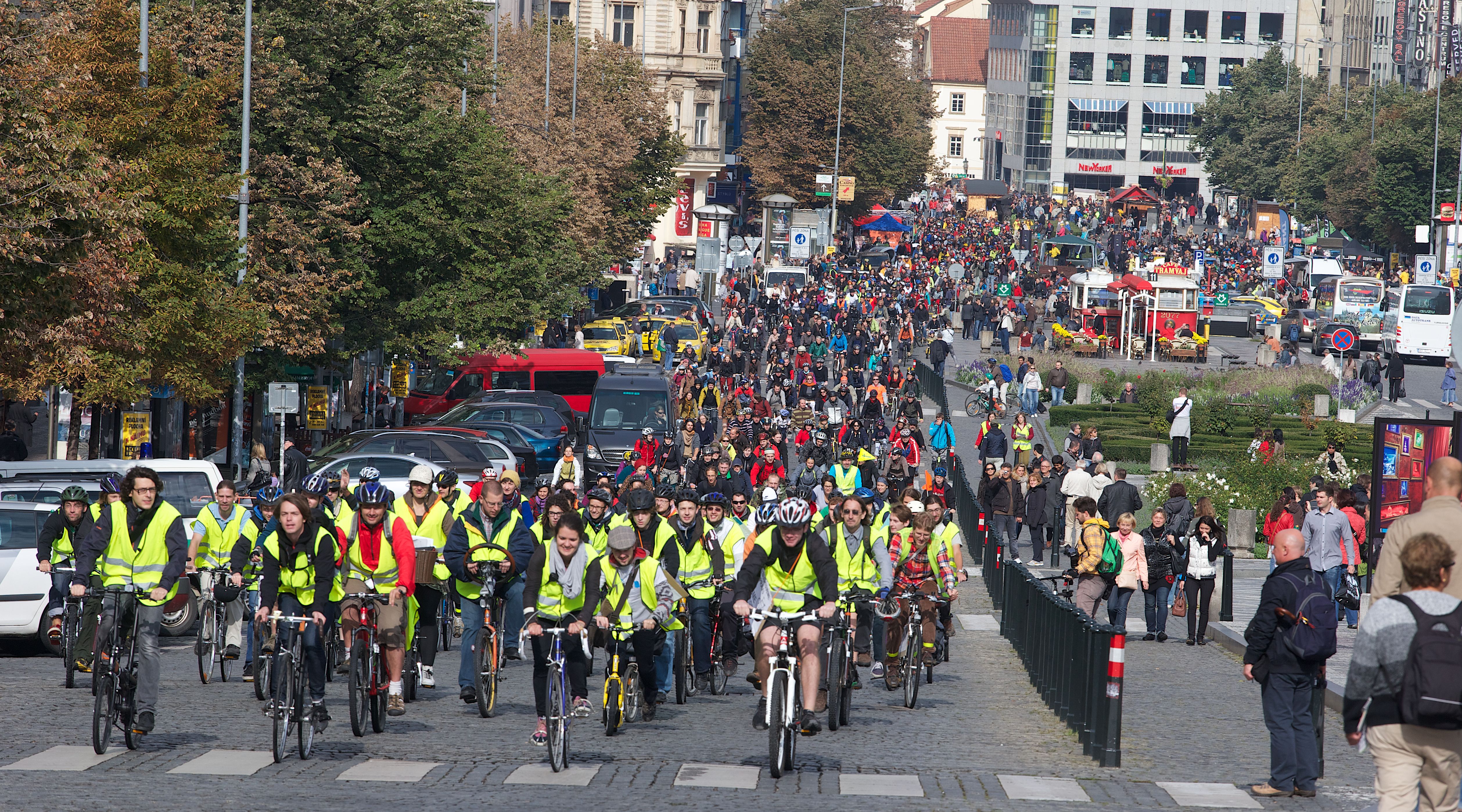 Více než 5 tisíc cyklistů vyrazilo v sobotu do pražských ulic