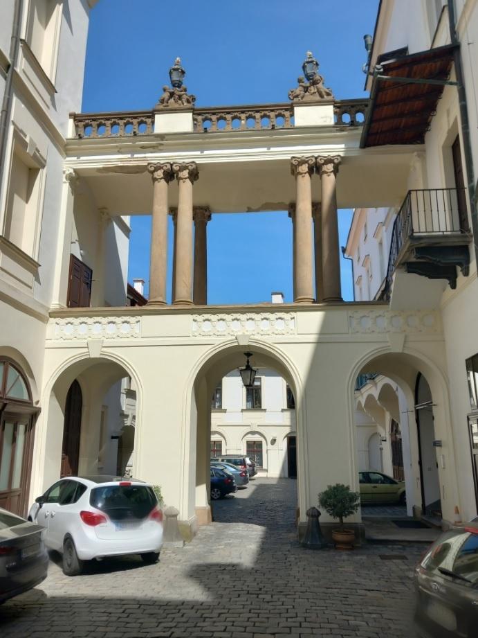 g001C_Arcibiskupský palác