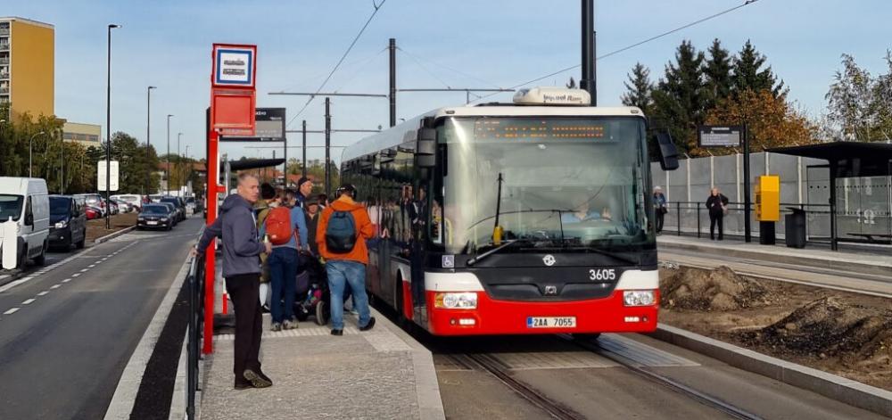 Ilustrační foto - školní linka č. 280