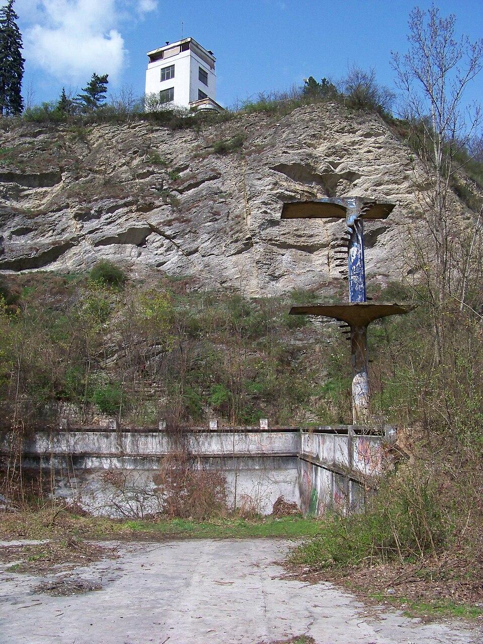 Plavecký bazén pod Barrandovem