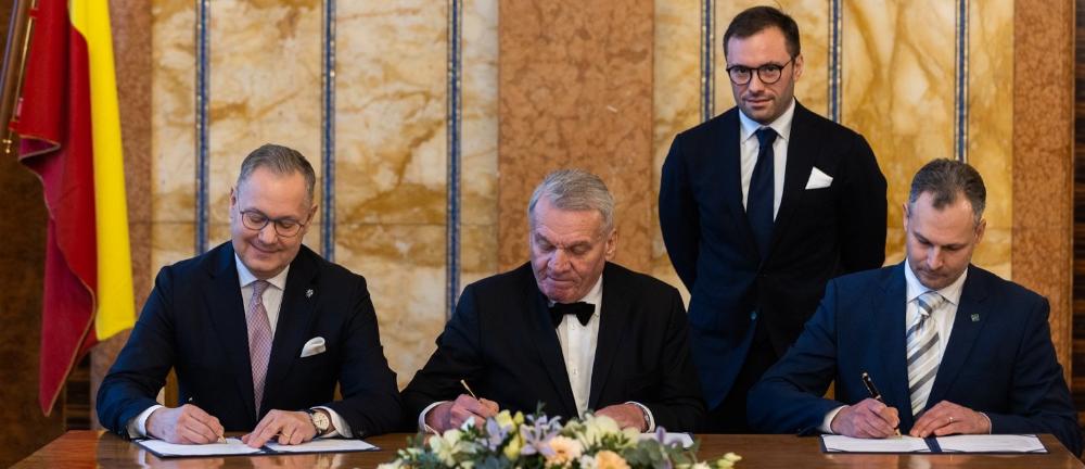 Podpis dohody Prahy a ČEZ ESCO