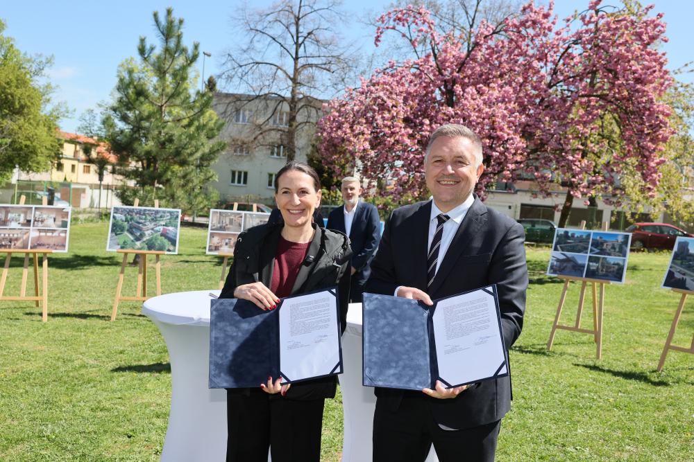 Podpis memoranda o výstavbě denního stacionáře v Praze 10