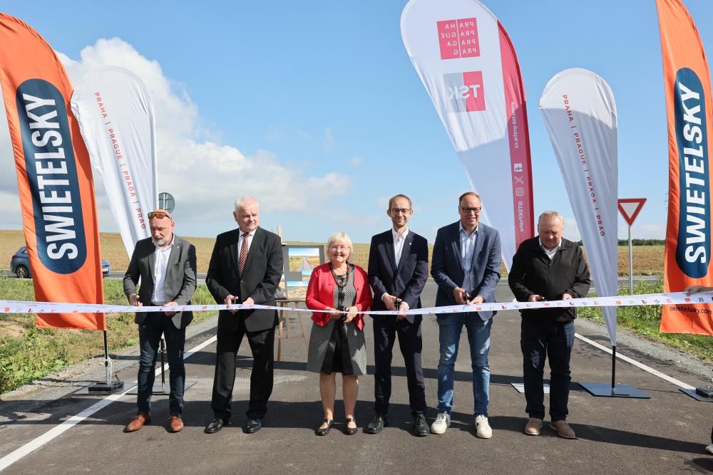 Slavnostní otevření propojovací komunikace Lochkov – Slivenec