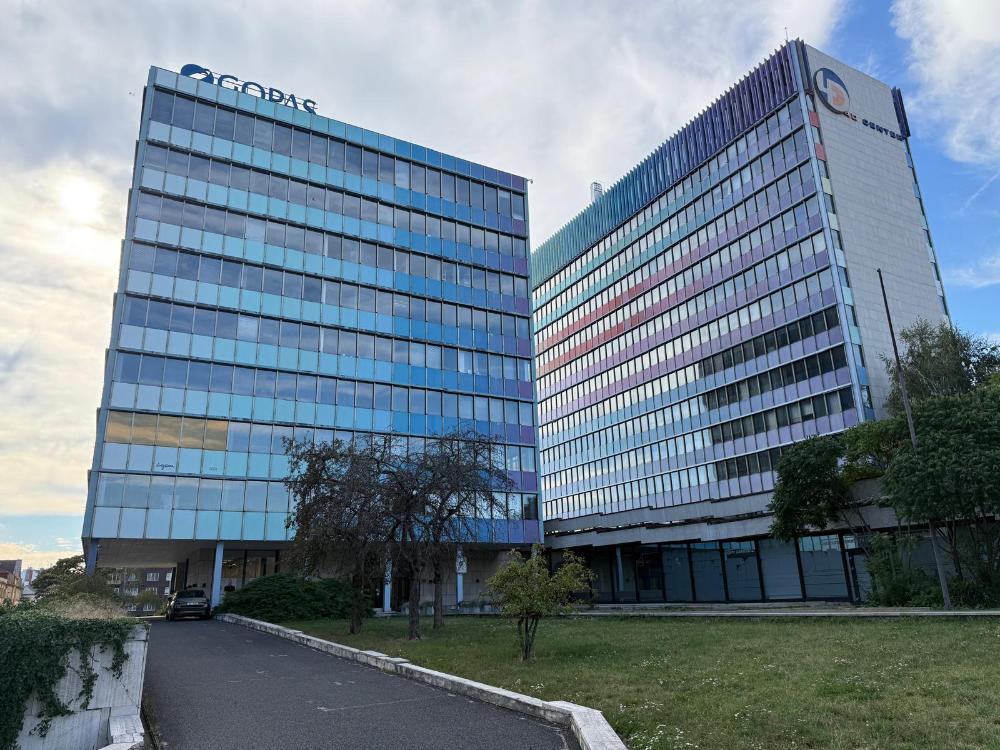 Současný stav objektu Kodaňská 4D Center a jeho okolí