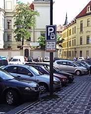 Parkovací místa v oražové zóně